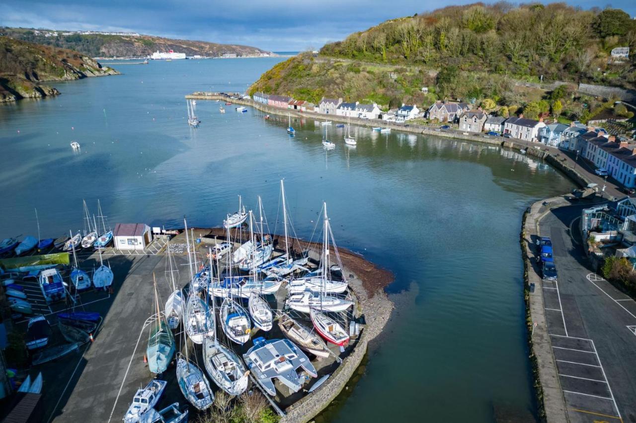 Llais Afon - 3 Bedroom Holiday Home - Fishguard Esterno foto