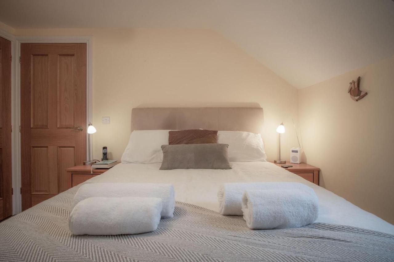Llais Afon - 3 Bedroom Holiday Home - Fishguard Esterno foto