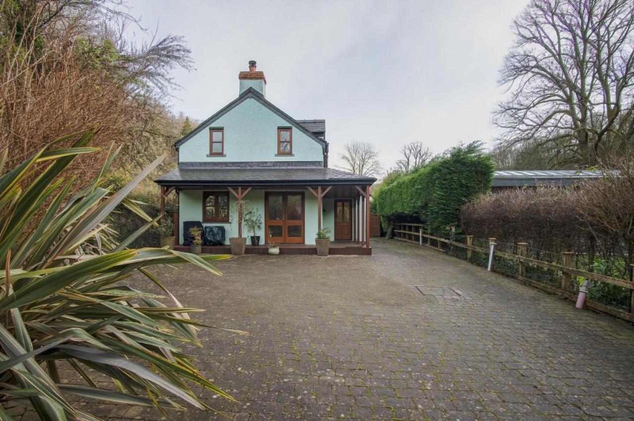 Llais Afon - 3 Bedroom Holiday Home - Fishguard Esterno foto